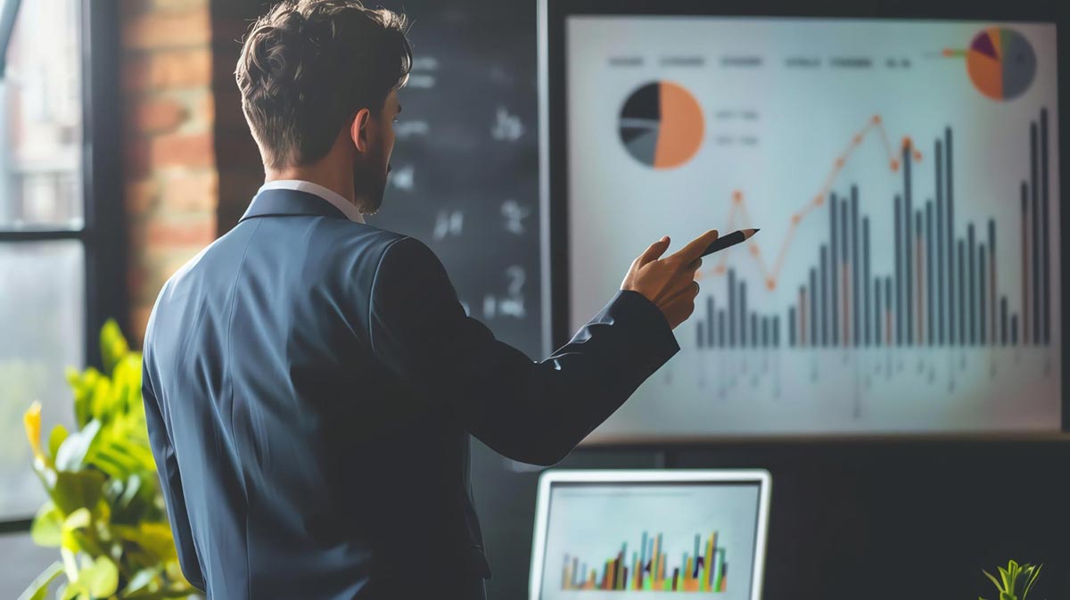 Why AWS Managed Services Are Key to Cloud Success Rise Above Complexity and Migrate to AWS with Ease